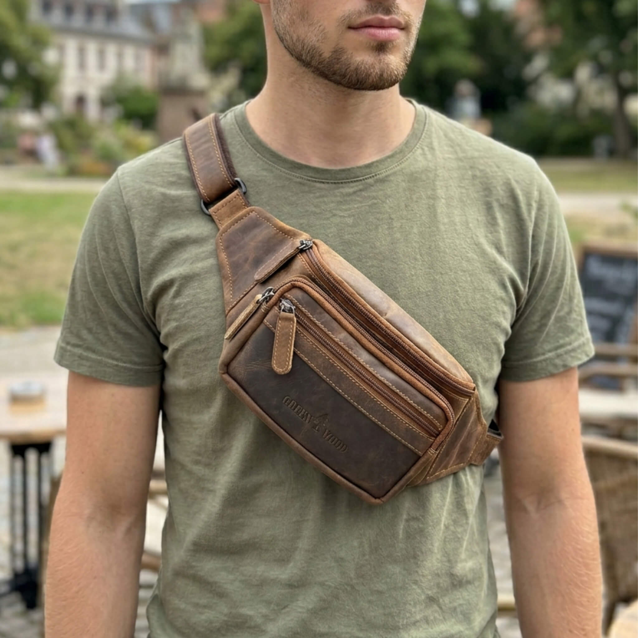 Bauchtasche und Gürteltasche aus Leder für Herren – kompakt, vielseitig und in vielen Farben erhältlich